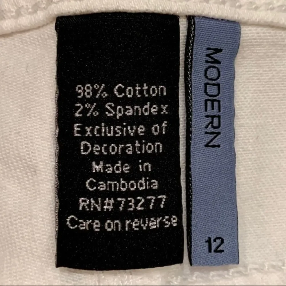 Apt 9 White‎ Denim Shorts 12